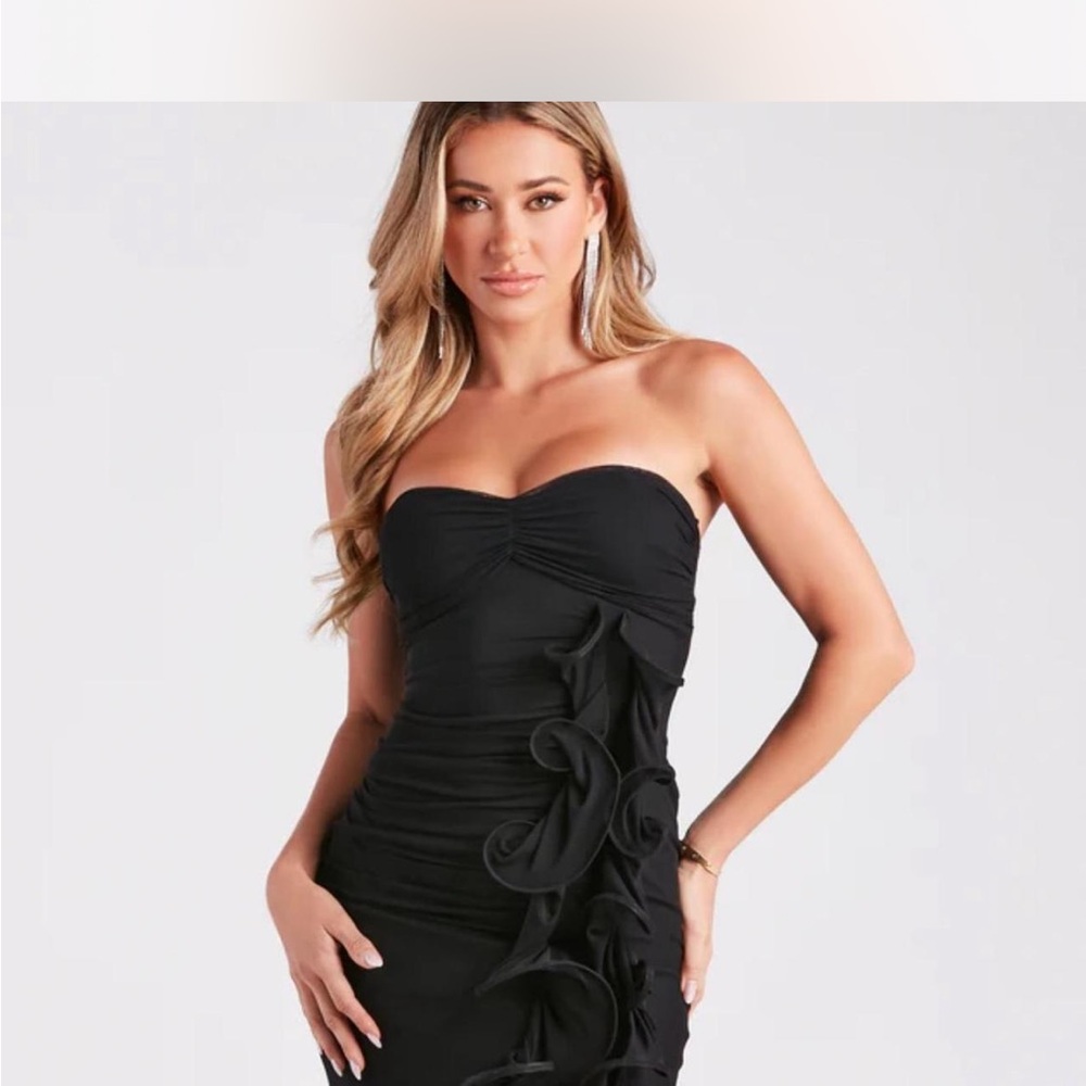Windsor Black Strapless Bodycon Cocktail Dress